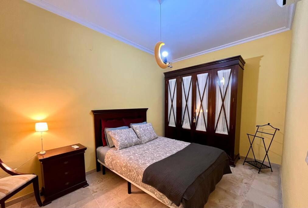 Apartamento Suite Alameda De Hercules Севилья Экстерьер фото